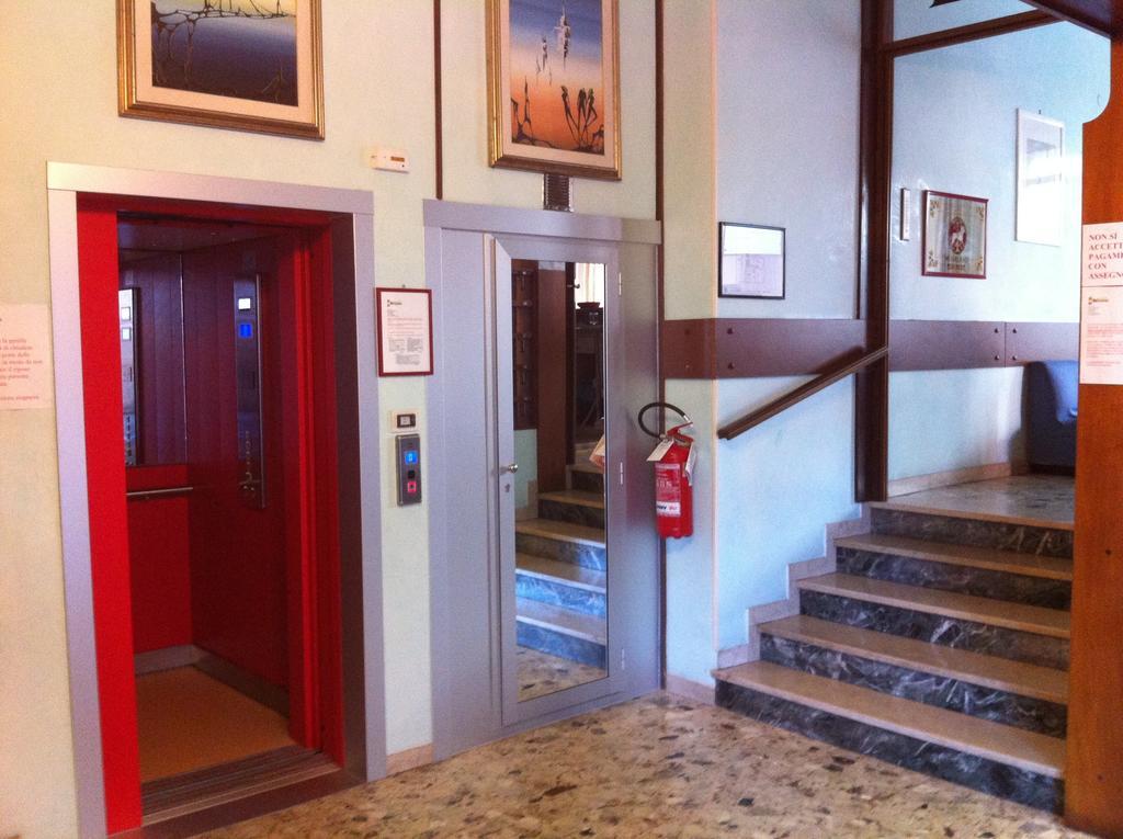 Hotel Britannia Lido di Jesolo Eksteriør bilde